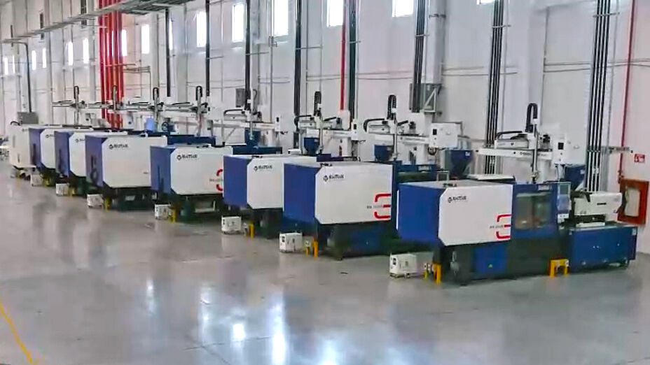 Automated Injection Molding with Consistent Output QualityPrecision-Engineered Robotic Assembly SystemsWorld Class Robotic Automation Assembly Lines